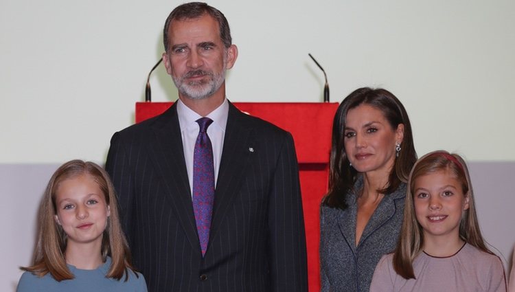 Los Reyes Felipe y Letizia, la Princesa Leonor y la Infanta Sofía en la lectura de la Constitución