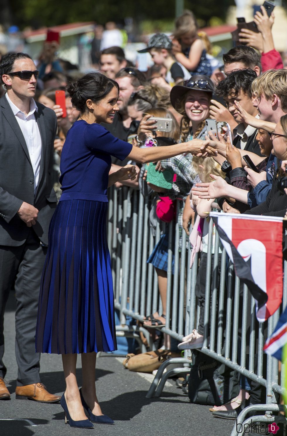 Meghan Markle con una falda semitransparente de Givenchy