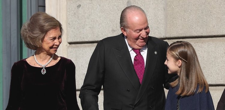 La Princesa Leonor y los Reyes Juan Carlos y Sofía en el 40 aniversario de la Constitución