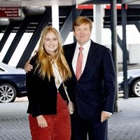 Guillermo Alejandro y Amalia de Holanda en el Concurso de Saltos de Amsterdam