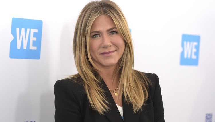 Jennifer Aniston asistiendo a la Party with a Purpose en Los Ángeles