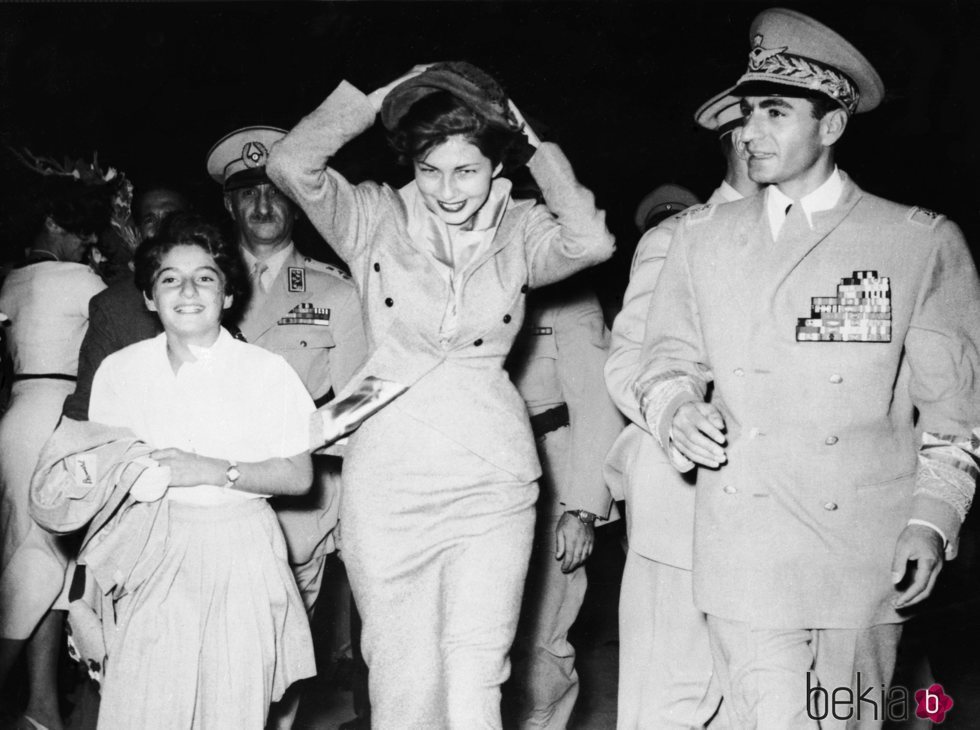 El Sah de Irán junto a la Princesa Soraya y la Princesa Shahnaz
