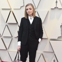 Elsie Fisher en la alfombra roja de los Premios Oscar 2019