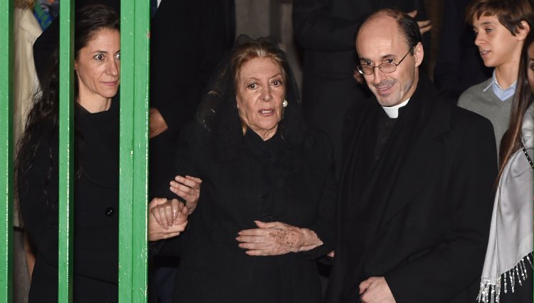 Pitita Ridruejo en el funeral de su marido Mike Stilianopoulos