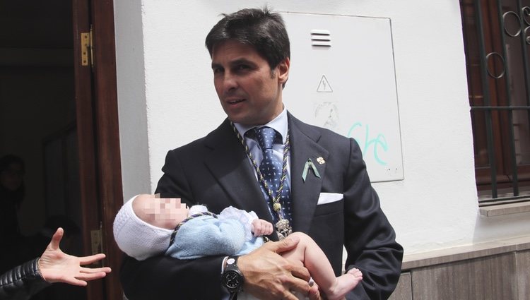 Francisco Rivera con su hijo Curro en la Semana Santa de Sevilla 2019