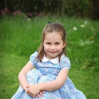 La Princesa Carlota en los jardines de Kensington Palace