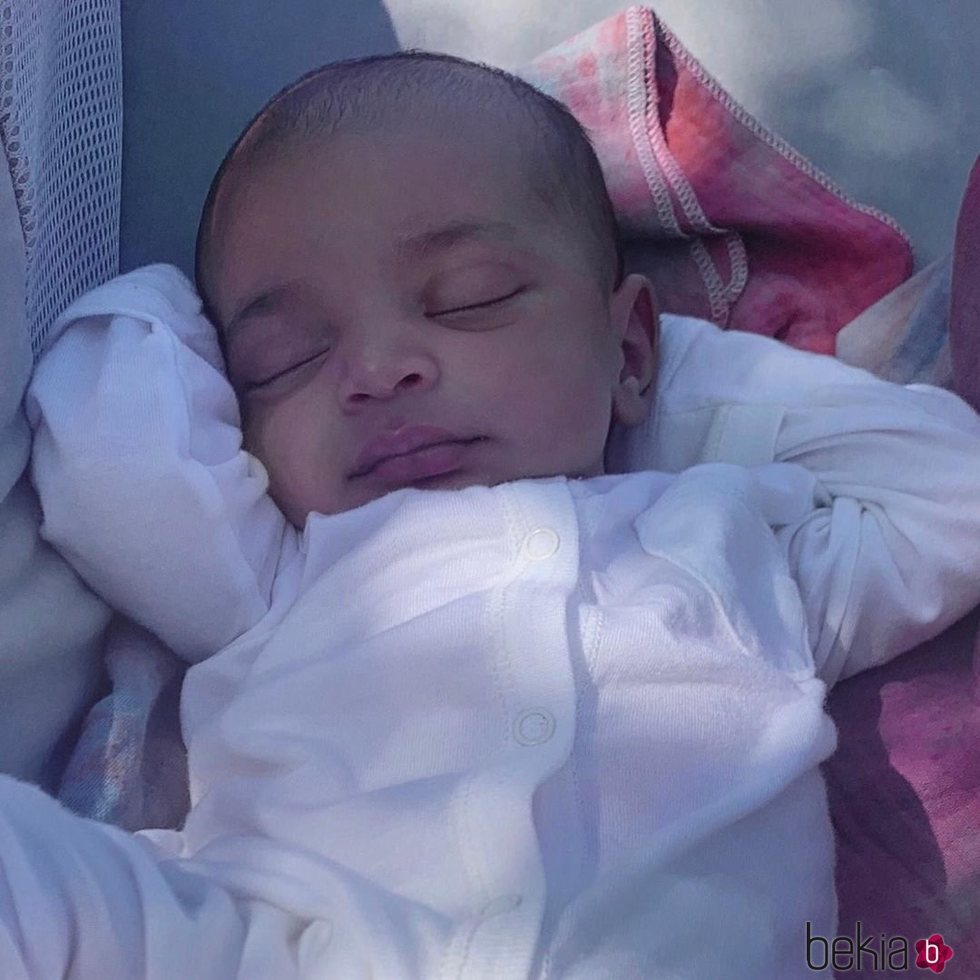 Primera fotografía de Psalm Ye, el cuarto hijo de Kim Kardashian y Kanye West