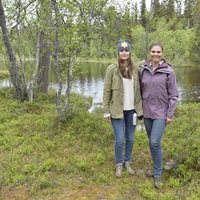 Victoria de Suecia y Sofia Hellqvist en Dalarna