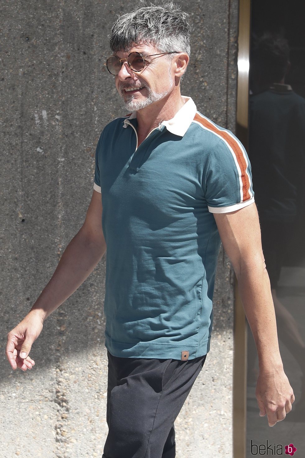 Nacho Guerreros en la capilla ardiente de Eduardo Gómez