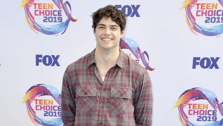 Noah Centineo en los Teen Choice Awards 2019