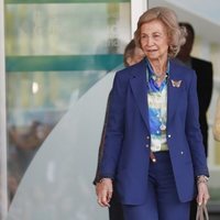 La Reina Sofía acude a visitar al Rey Juan Carlos acompañada de su hermana y su prima Tatiana