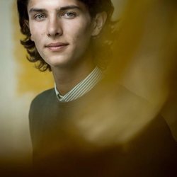 Posado de Nicolás de Dinamarca por su 20 cumpleaños