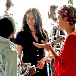Meghan Markle charlando en Victoria Yards