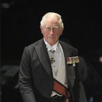 El Príncipe Carlos en la cena por la entronización de Naruhito de Japón