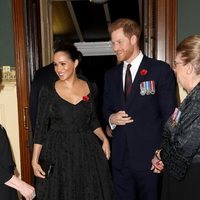 El Príncipe Harry y Meghan Markle llegando al concierto por el Día del Recuerdo 2019