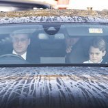 El Príncipe Guillermo y el Príncipe Jorge en el almuerzo prenavideño 2019 en Buckingham Palace