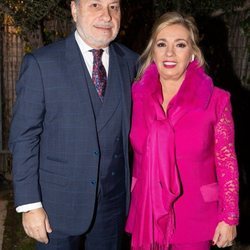 Carmen Borrego y su marido José Carlos llegando a la cena de Nochebuena
