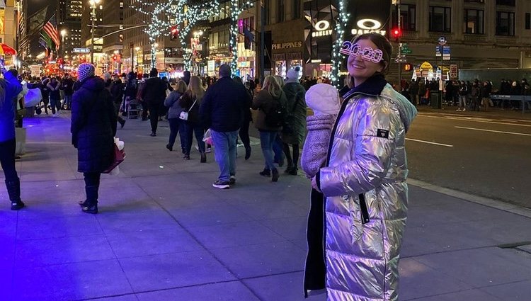 Laura Escanes con su hija Roma en Nueva York