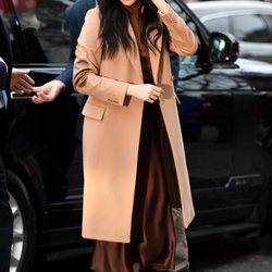 Meghan Markle visita la Casa de Canadá en Londres en su reaparición tras seis semanas de descanso
