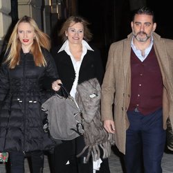 Ainhoa Arteta, Sarah Croft y Matías Urrea en el tradicional Roscón de Reyes 2020 de Carmen Lomana
