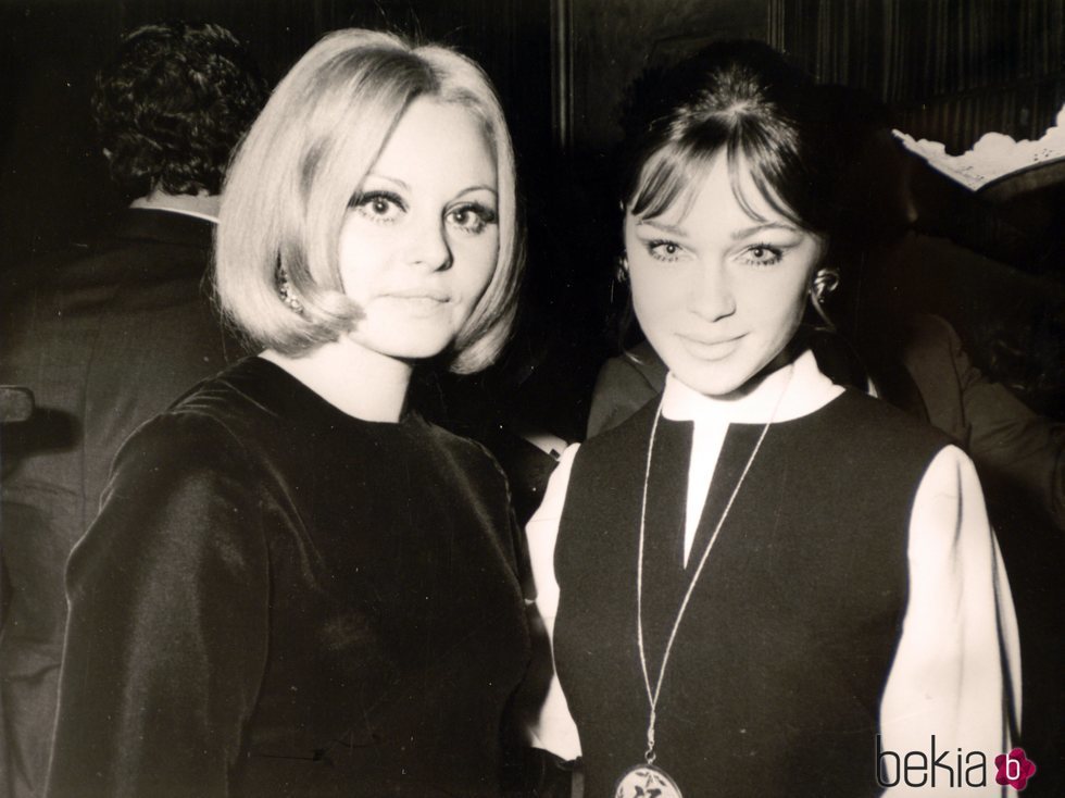 Rocío Dúrcal y Marisol (Pepa Flores)