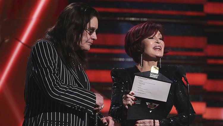 Ozzy Osbourne y Sharon Osbourne en la gala de los Premios Grammy 2020