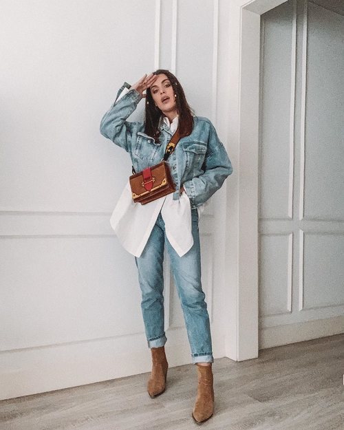 Dulceida luce un total look denim