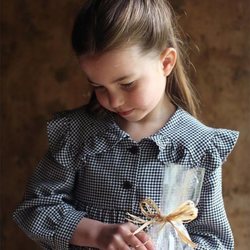 La Princesa Carlota posa con motivo de su quinto cumpleaños