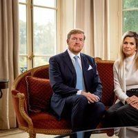 Guillermo Alejandro y Máxima de Holanda piden perdón por sus vacaciones en Grecia