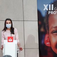 La Reina Letizia presidiendo la XII Convocatoria de Proyectos Sociales del Banco Santander