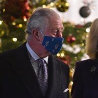 El Príncipe Carlos y Camilla Parker en un encuentro con voluntarios y trabajadores esenciales en Windsor Castle