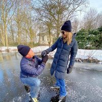 Guillermo Alejandro de Holanda se arrodilla ante Máxima de Holanda para recordar su pedida de mano