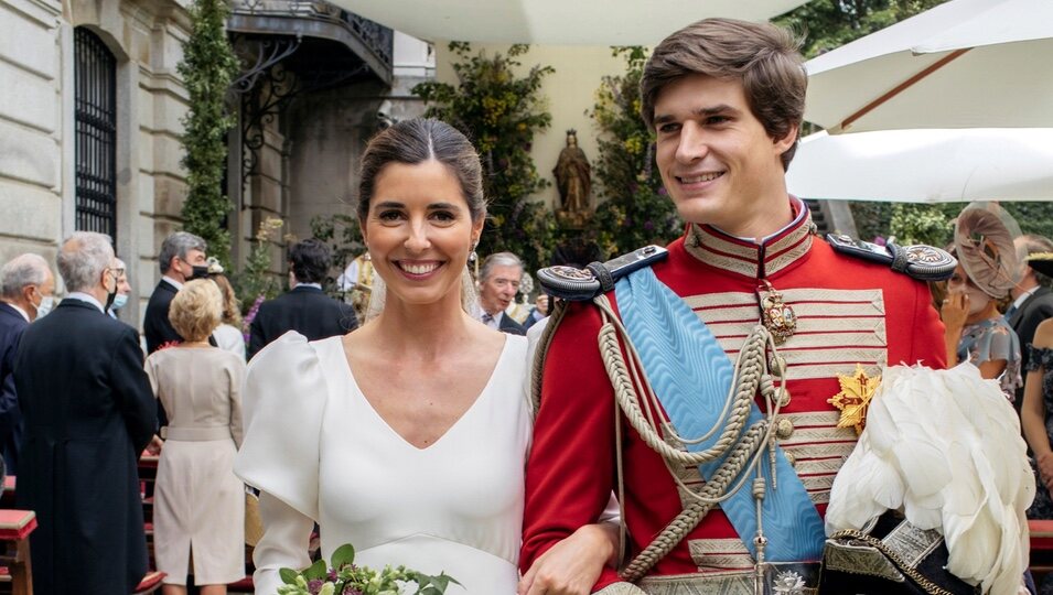 Carlos Fitz-James Stuart y Belén Corsini en su boda