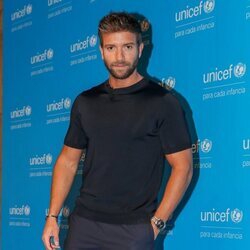 Pablo Alborán posa en su nombramiento como embajador de Unicef España