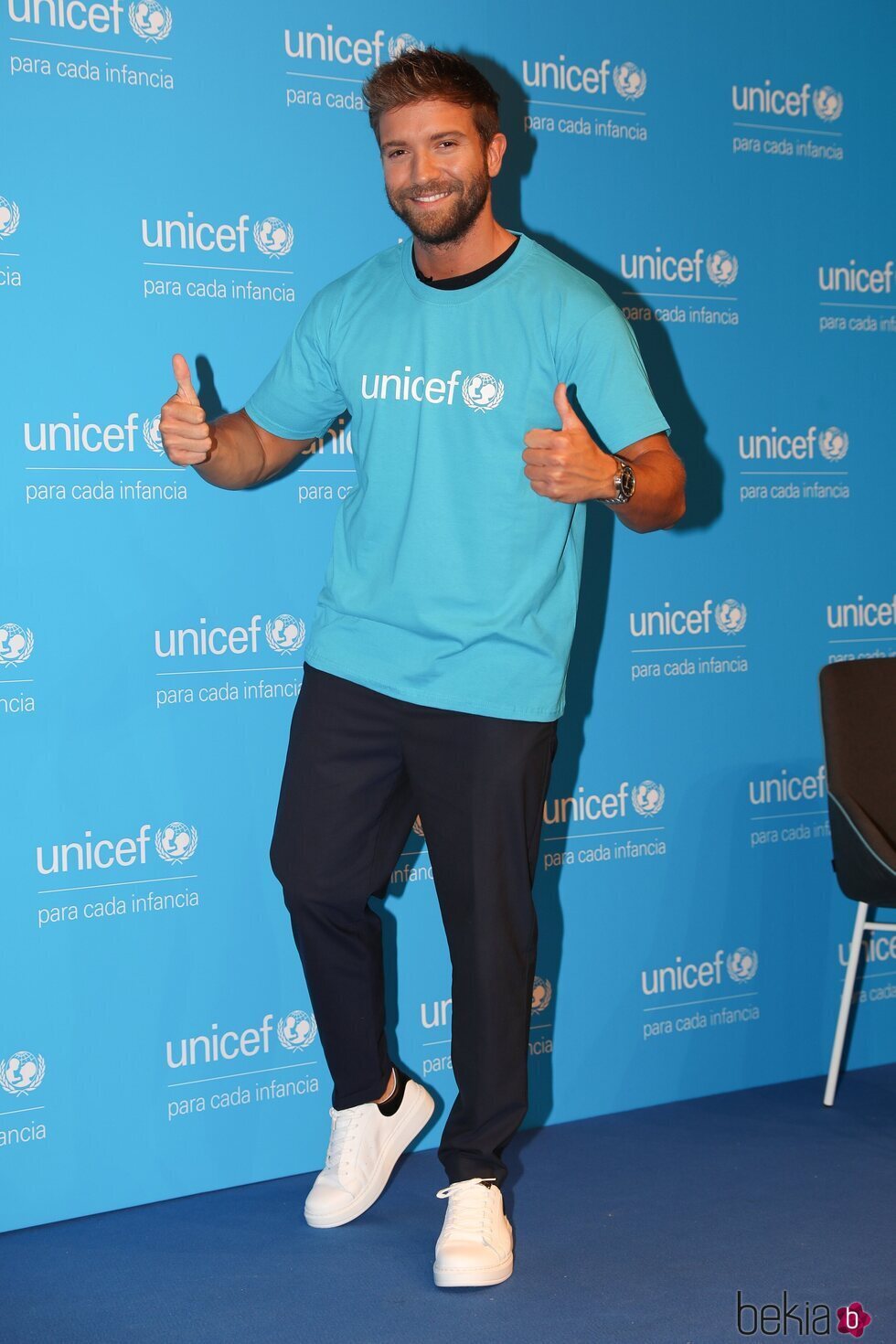 Pablo Alborán con la camiseta de Unicef España