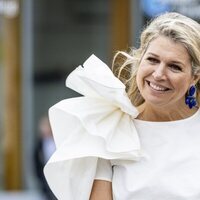 La Reina Máxima de Holanda visita una empresa de transporte