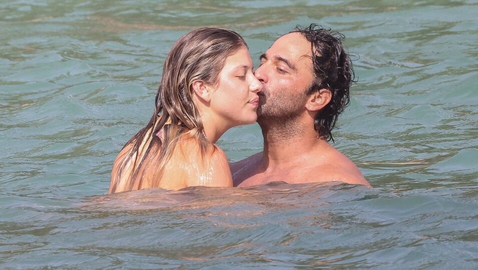 Anita Matamoros y Nacho Santandreu, derrochando pasión en Ibiza