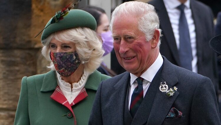 El Príncipe Carlos y Camilla Parker en la sesión inaugural del Parlamento de Escocia