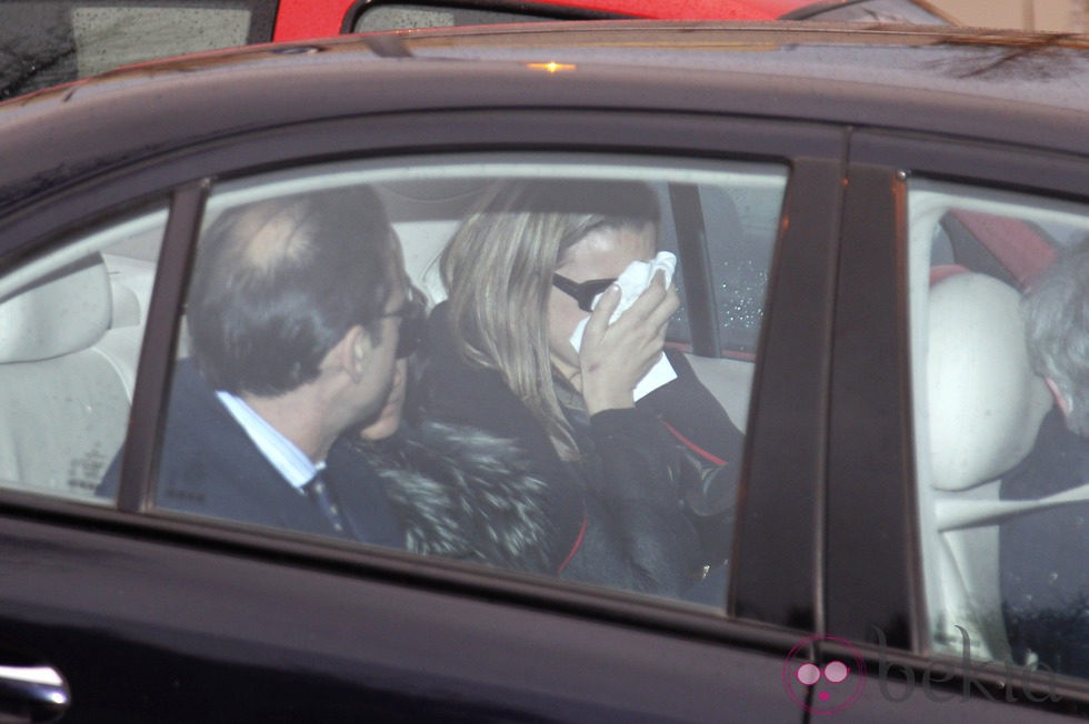 Eva Cobo En El Funeral De Su Hija Carlota Cant Cobo Foto En Bekia Eva Cobo En El Funeral De Su Hija Carlota Cant Cobo Foto En Bekia