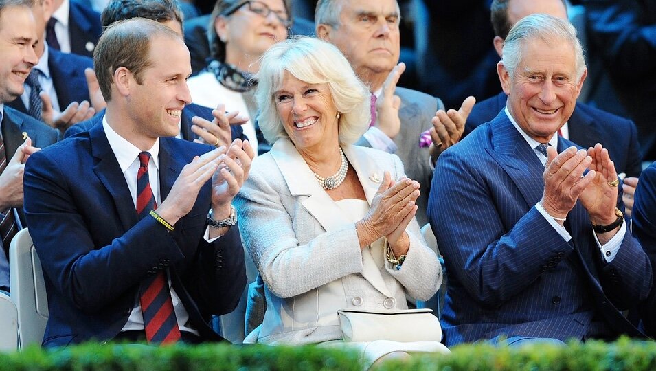 El Príncipe Guillermo y Camilla Parker muestran su complicidad junto al Príncipe Carlos en los Invictus Games 2014