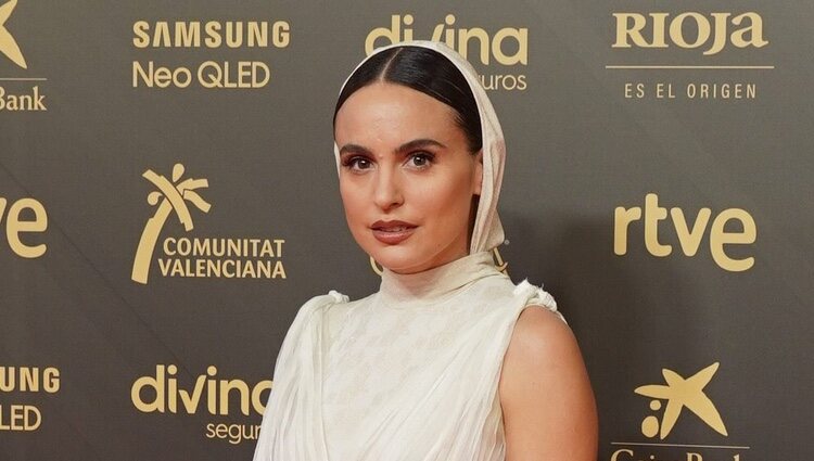 Verónica Echegui en la alfombra roja de los premios Goya 2022