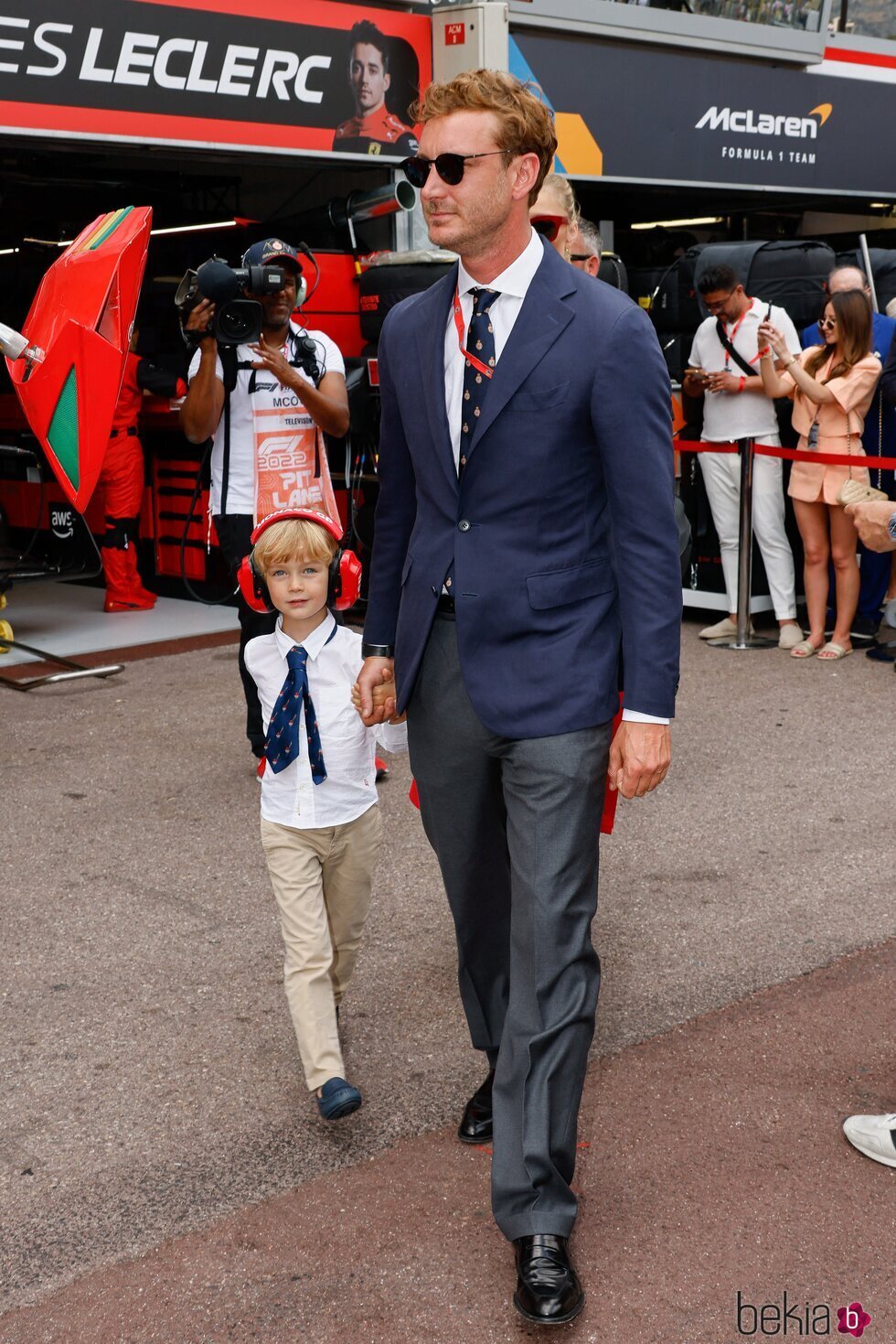 Pierre Casiraghi y su hijo Stefano Casiraghi en el Gran Premio de F1 de Mónaco 2022