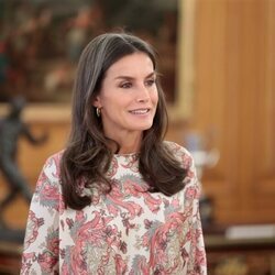 La Reina Letizia junto a la directiva de la Alianza Iberoamericana de Enfermedades raras
