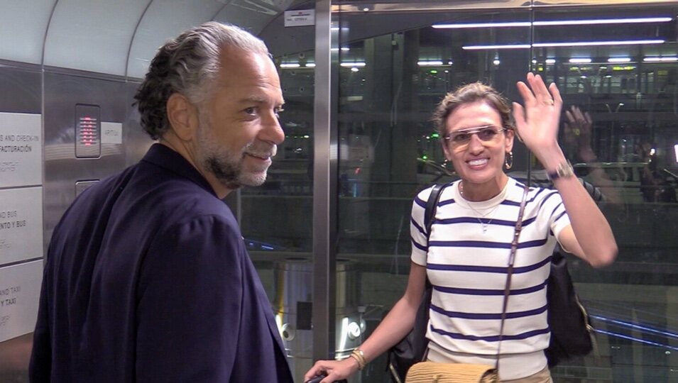 Nieves Álvarez con su compañero, Bill Saad