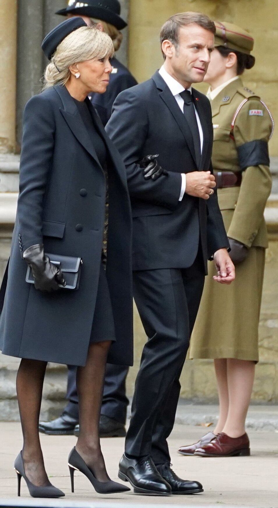 Emmanuel y Brigitte Macron en el funeral de estado de la Reina Isabel II
