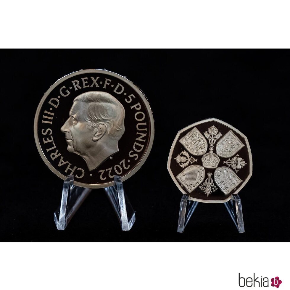 Moneda en honor al Rey Carlos III