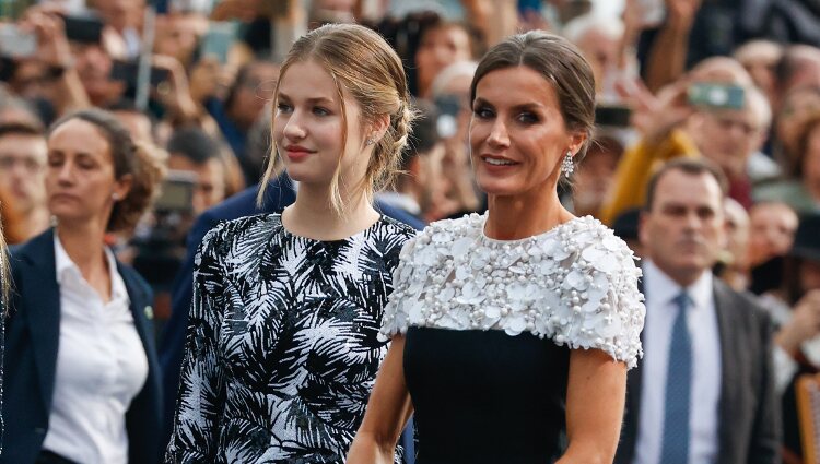 La Princesa Leonor y la Reina Letizia en los Premios Princesa de Asturias 2022
