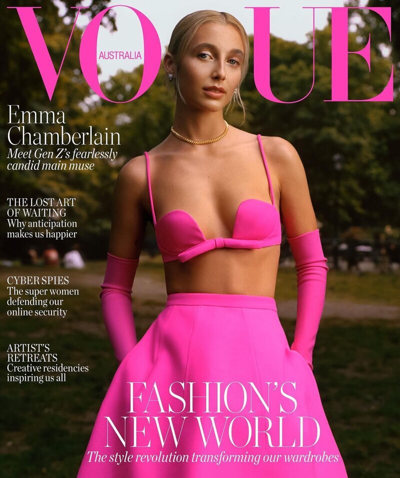 Emma Chamberlain en la portada de Vogue Australia septiembre 2022