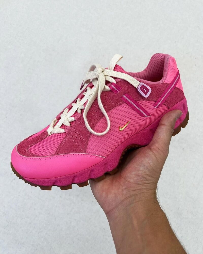 Deportivas de la colaboración de Nike x Jacquemus