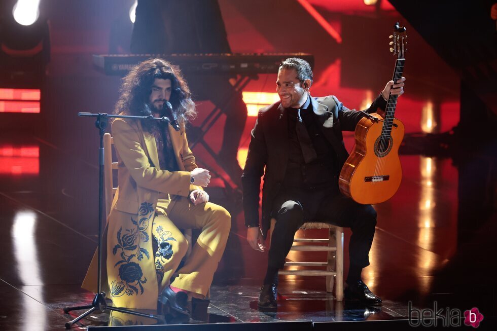 Israel Fernández durante su actuación en la entrega de los Premios Goya 2023